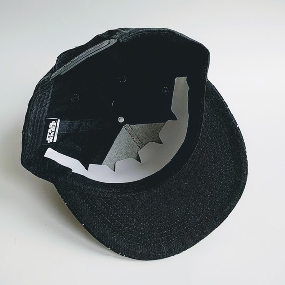 Star Wars Youth Black Silver Snapback Hat NWT - Picture 3 of 5